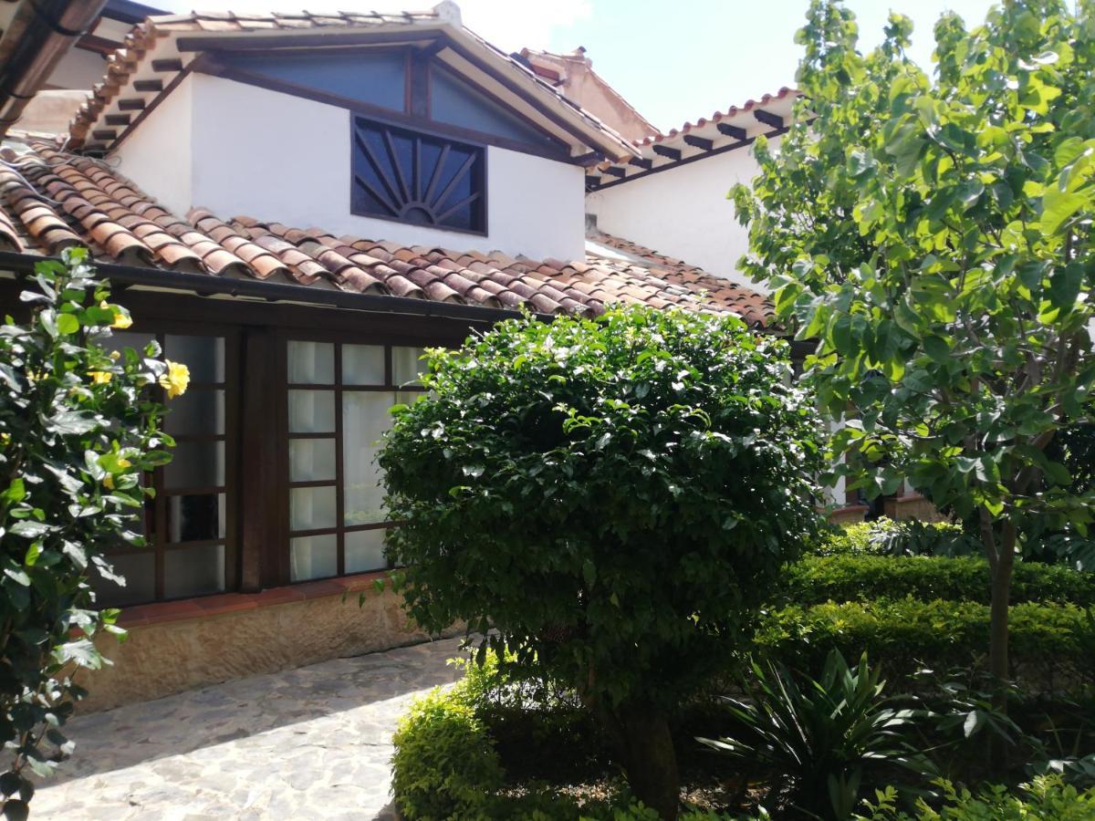 San Fernando De La Villa Вилья-де-Лейва Экстерьер фото